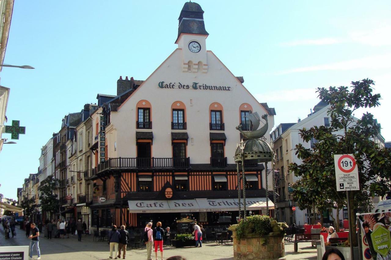 Appartement Cosy*** Centre Historique Dieppe - Rue Pietonne A 200M De La Plage Exterior photo